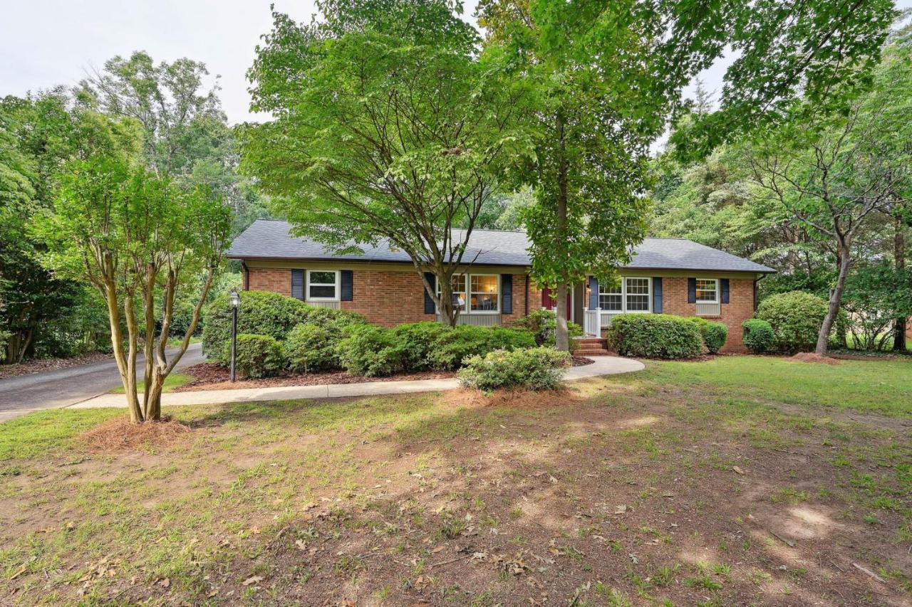 Greensboro Golf Getaway - 9 Mi To Downtown! Villa Exterior photo