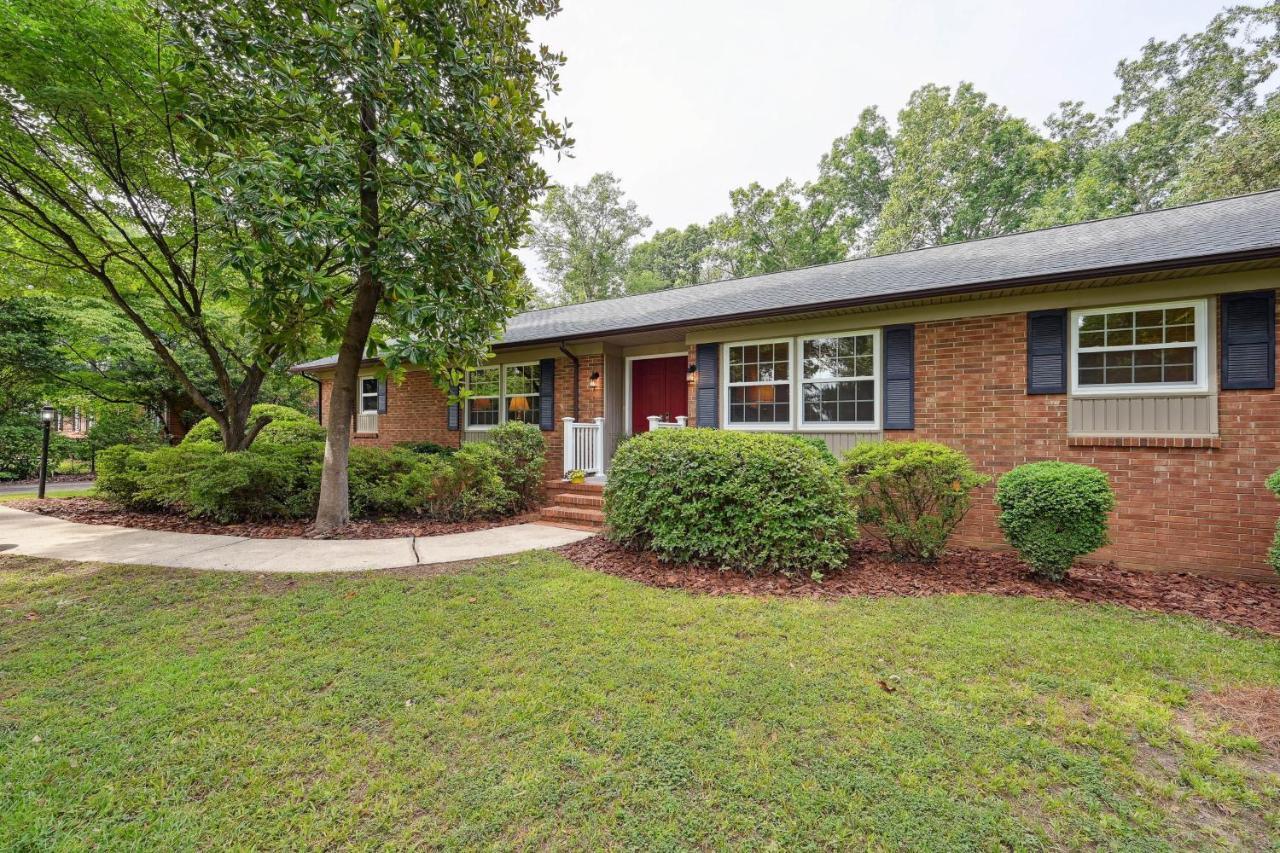 Greensboro Golf Getaway - 9 Mi To Downtown! Villa Exterior photo